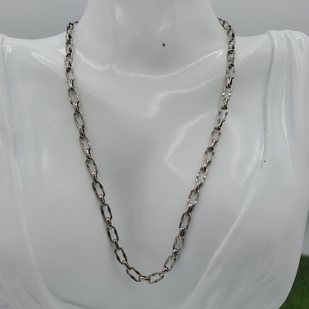 Elegant Silver Tone Grunge Link Chain Necklace 15 Inches‎ N3638